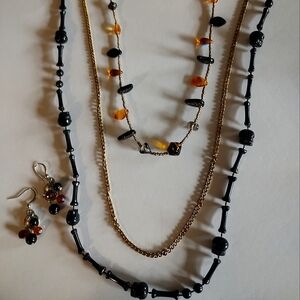 3 GOLD & BLACK NECKLACES & 1 PAIR MATCHING EARRINGS